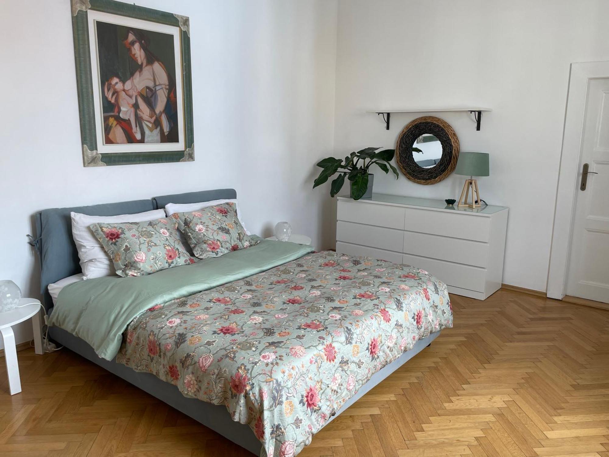 Blue Church Views - Central, Quiet, Bright - 4Th Floor Corner Apartment 125M2 Братислава Екстер'єр фото